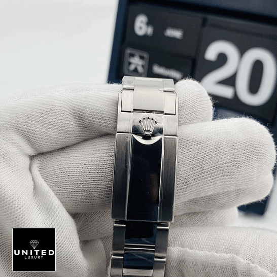 Rolex Yacht Master 116622-0003 Stainless Steel Replica clasp on the rolex logo