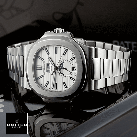 Patek Philippe Nautilus Annual Calendar 5726 "White Dial" Super Accurate Clone patek philippe nautilus 5726 white dial man left Patek Philippe Nautilus 5726 Steel Case Replica on the box
