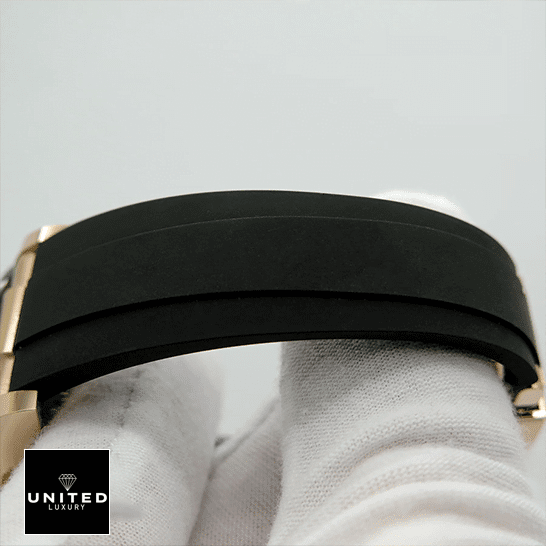 Rolex Cosmograph Daytona 116515LN "Ivory Dial" Next Level Replica Rolex Cosmograph Daytona 116515LN-0014 Black Rubber Bracelet Replica