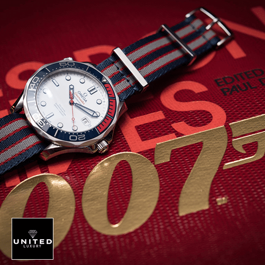 Omega Seamaster Diver 007 Edition White Dial 215.32.46.51.01.001 Exclusive Clone Edition omega seamasterdiver 300M 212.32.41.20.04.001 replica red