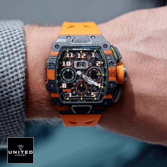 Richard Mille RM 11-03 "McLaren" Top Tier Replica Edition Richard Mille Mclaren hand thpng Richard Mille Mclaren hand Orange Rubber Bracelet Replica on the man wrist