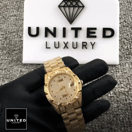 Rolex Cosmograph Daytona 116508 "Iced Out" Top Tier Replica Edition Rolex Datejust 116624 Gold Full Diamond Iced Out Replica