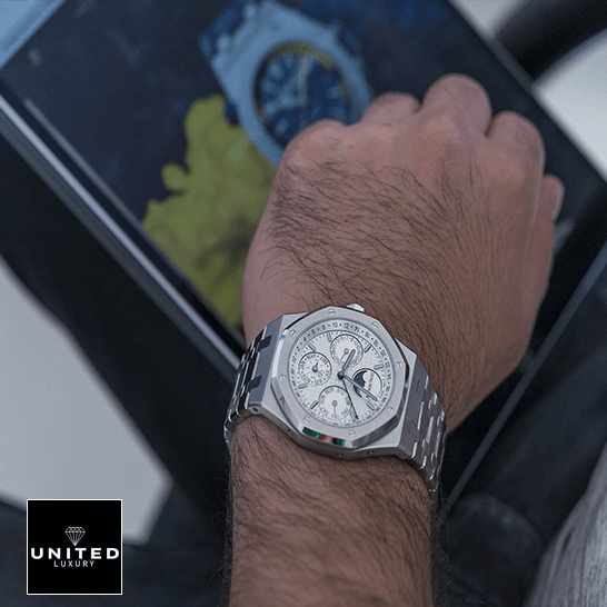 Audemars Piguet Royal Oak Perpetual Calendar 26574ST.OO.1220ST.01 "Blue Dial" High-End Clone Quality audemars piguet royal oak prepetual calendar 26574ST.OO .1220ST.01 replica man unitedluxurynet 1 Audemars Piguet White Dial Steel Case Replica on the man wrist